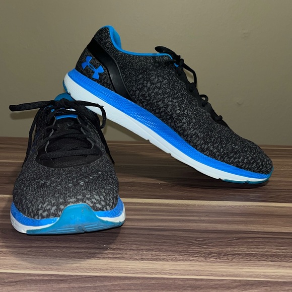 Under Armour Other - Under armour charged impulse net gray with blue detail.
